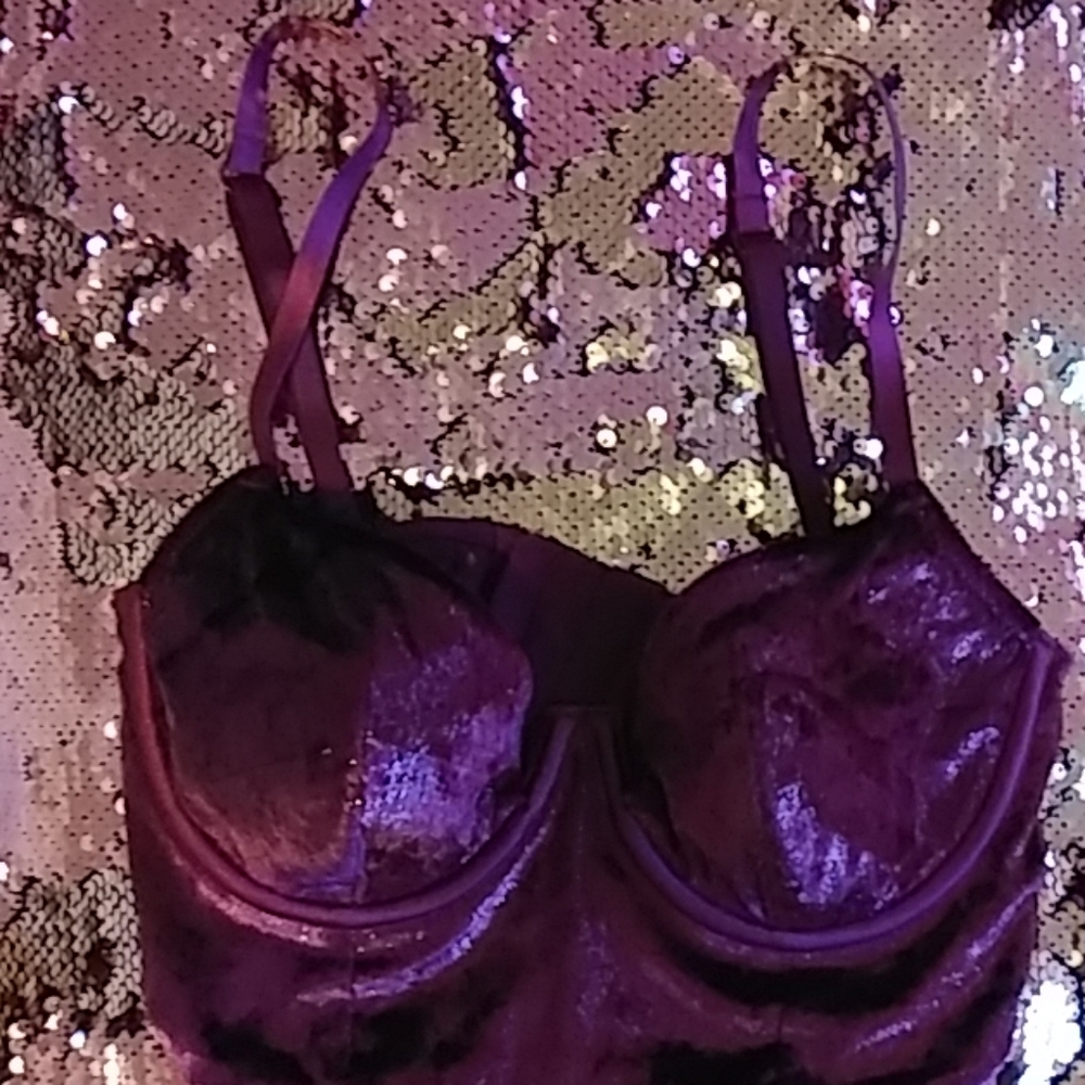COPY - Victoria Secrets Very Sexy balconet bra 32C